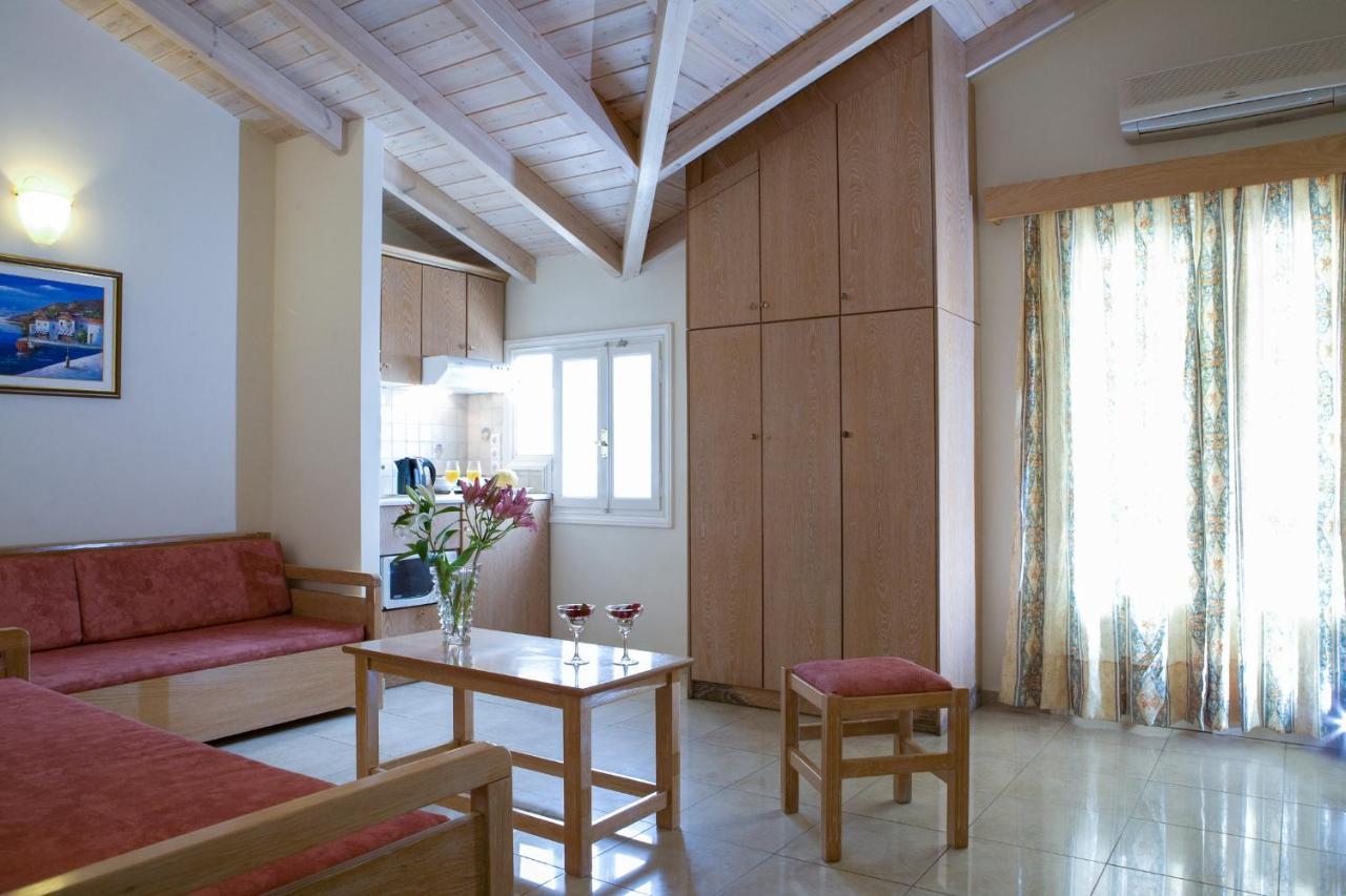 Lefko Hotel & Apartments 奈德里 外观 照片